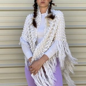 Vintage creme knit crotchet poncho shawl